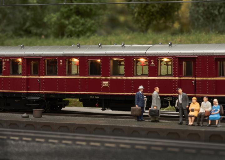 Immagine prodotto Märklin 39853 H0 Automotrice elettrica DB ET 85 (Traccia H0)