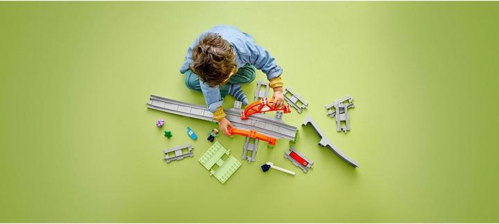 Produktbild LEGO Eisenbahnbrücke und Schienen - Erweiterungsset (10426)
