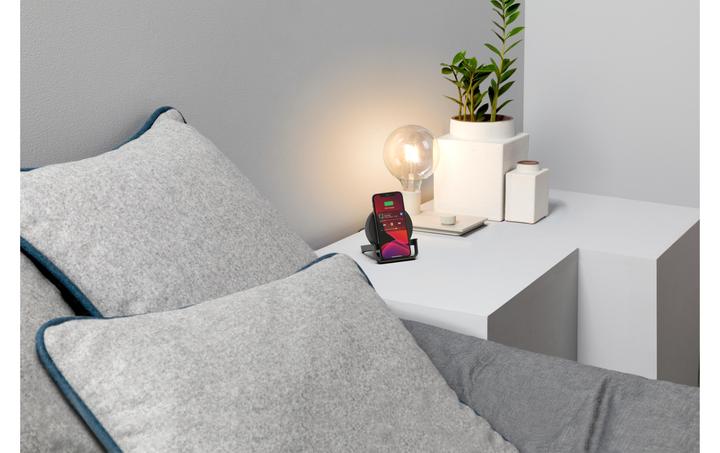Actual product image Belkin BoostCharge 3-in-1 Wireless Charger + Ständer + Lautsprecher (10 W)