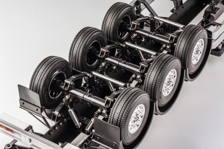 Actual product image Carson 1:14 Trailer Chassis 20/40ft.Cont. (Kit)