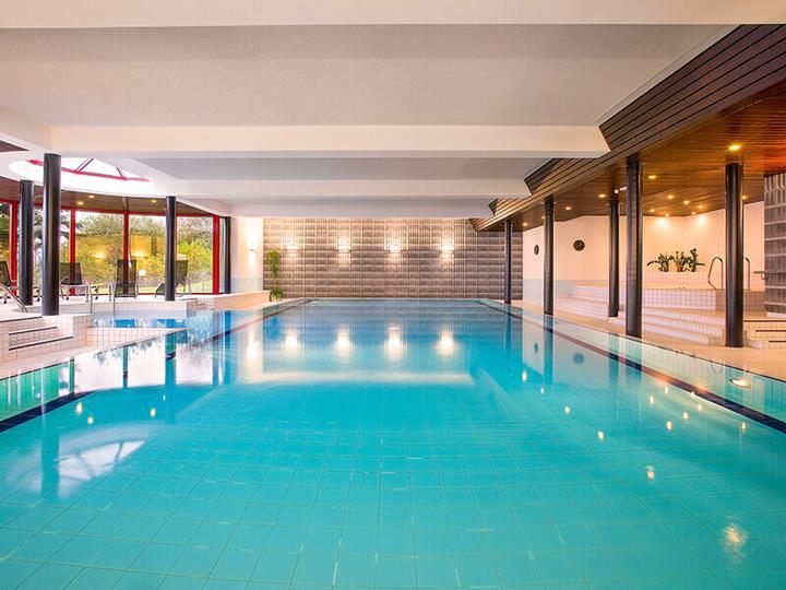 Produktbild Smartbox Der Charme der Schweiz: 1 Übernachtung mit Frühstück und Wellness (2 Pers.)