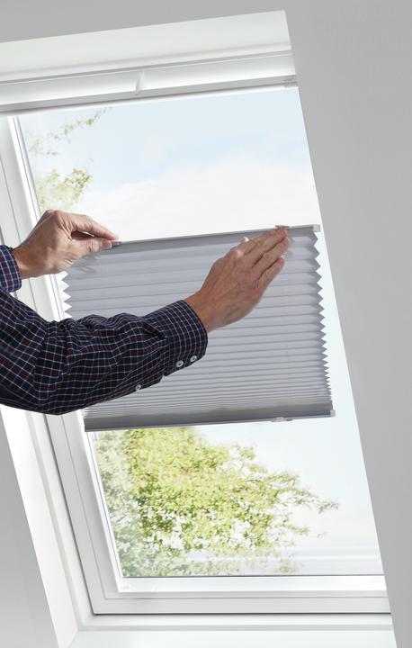Produktbild Gardinia Dachfenster Plissee mit Saugnäpfen (47.5 x 100 cm)