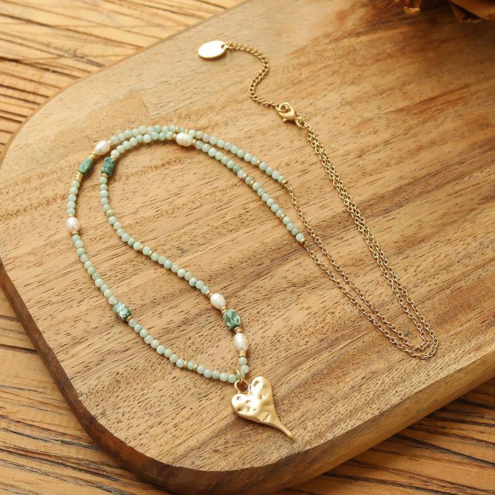 Andreani Halskette mit kleinem Herzanhänger aus echter natürlicher Jade (goldfarbig) (Steine)