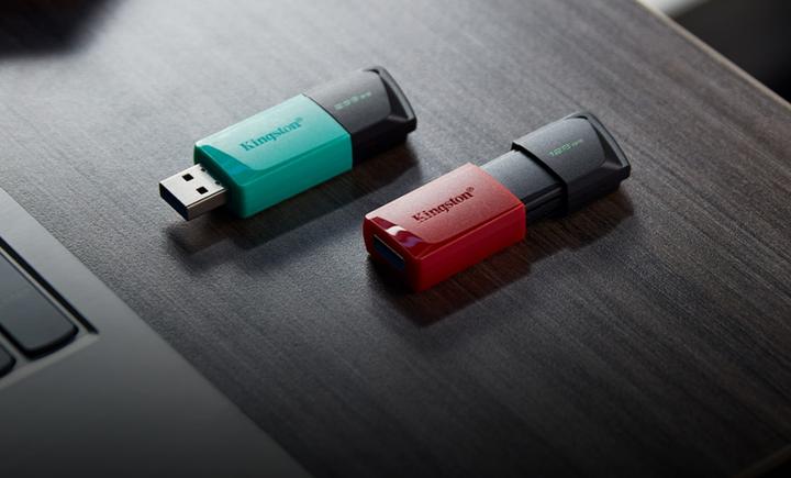 Immagine prodotto Kingston DataTraveler Exodia M (64 GB, USB-A)