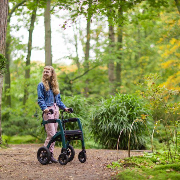 Produktbild Promefa Rollator/Rollstuhl Rollz Motion² Performance 2-in-1, Luftbereifung