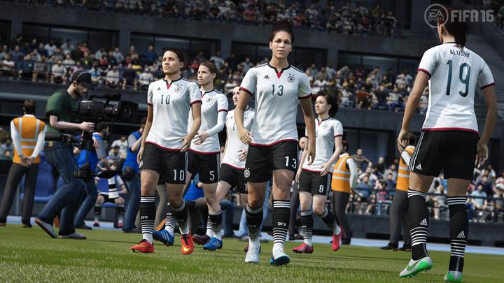 Produktbild EA Games FIFA 16, Xbox 360 (Xbox 360)