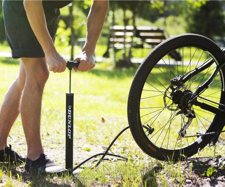 Actual product image Dunlop Bicycle air pump for all valves