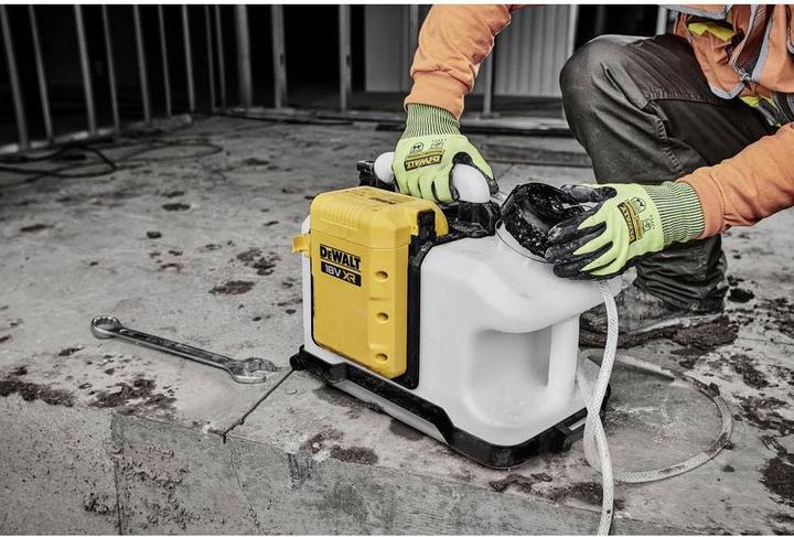 Immagine prodotto DeWalt DCE6820N-XJ Raccoglitore di polvere per trapano Serbatoio d'acqua a batteria, 18 volt, base v. 1 pz.