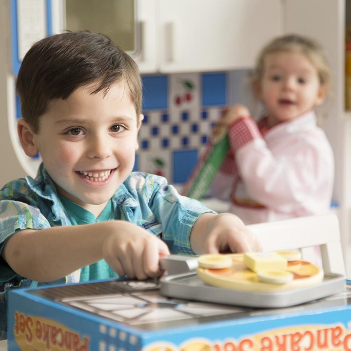 Actual product image Melissa & Doug Wooden pancake set in a box