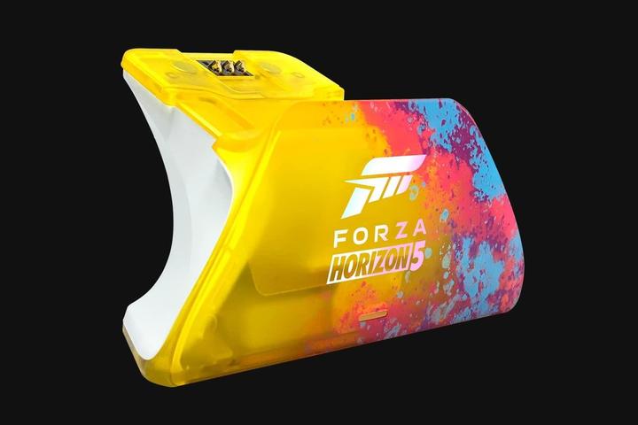 Actual product image Razer Universal Quick Charging Stand for Xbox - Forza Horizon 5 Limited Edition