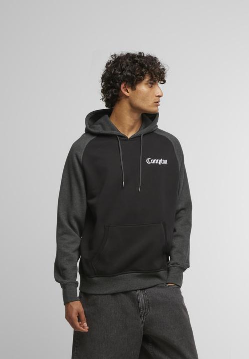 Immagine prodotto Mister Tee MisterTee Compton Wording EMB Raglan Hoody - 201425 (M)