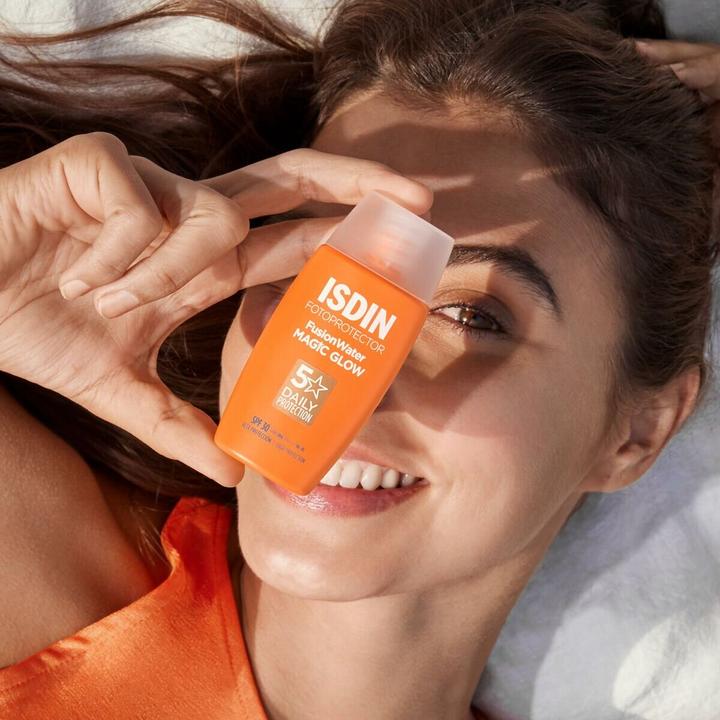 Actual product image Isdin Photoprotector Water Magic Glow SPF30 50ml (Sun cream face, SPF 30, 50 ml, 0.05 g)