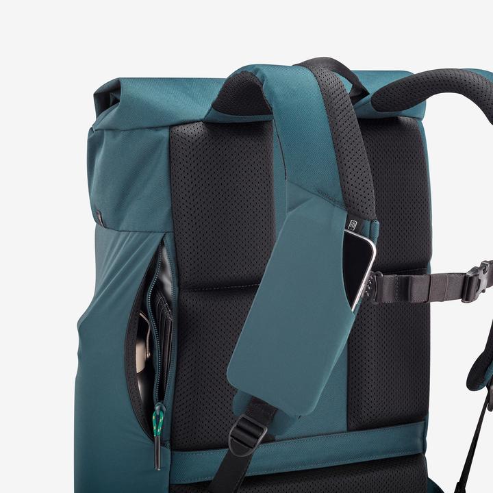 Produktbild Quechua Wanderrucksack Rolltop - NH500 Escape 23 l dunkelgrün (23 l)
