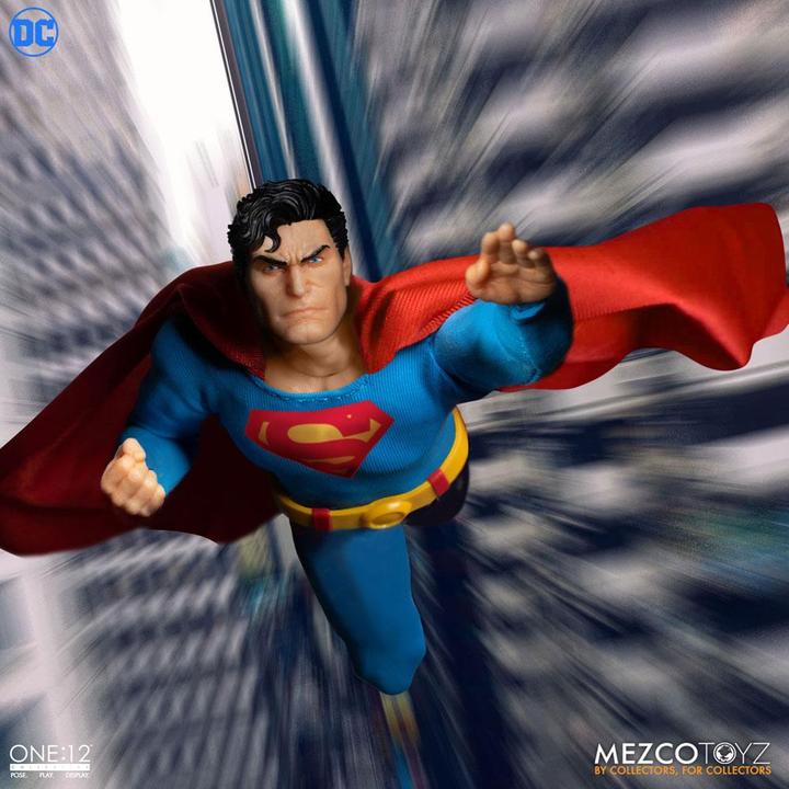 Produktbild Mezco Toys DC Comics figurine 1/12 Superman - Man of Steel Edition 16 cm