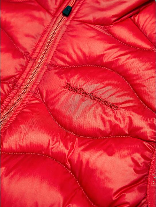Actual product image Peak Performance Women's Helium Down Vest (XS)
