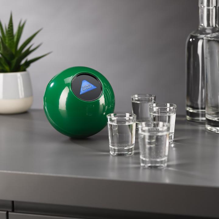 Image du produit JTI #winning Mystery 8 Ball Drinking Game