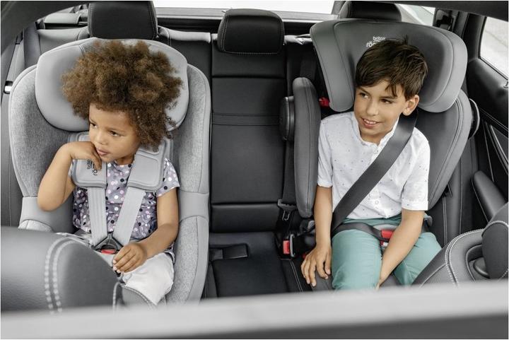 Produktbild Britax Römer Kidfix M (Kindersitz, ECE R129/i-Size Norm)