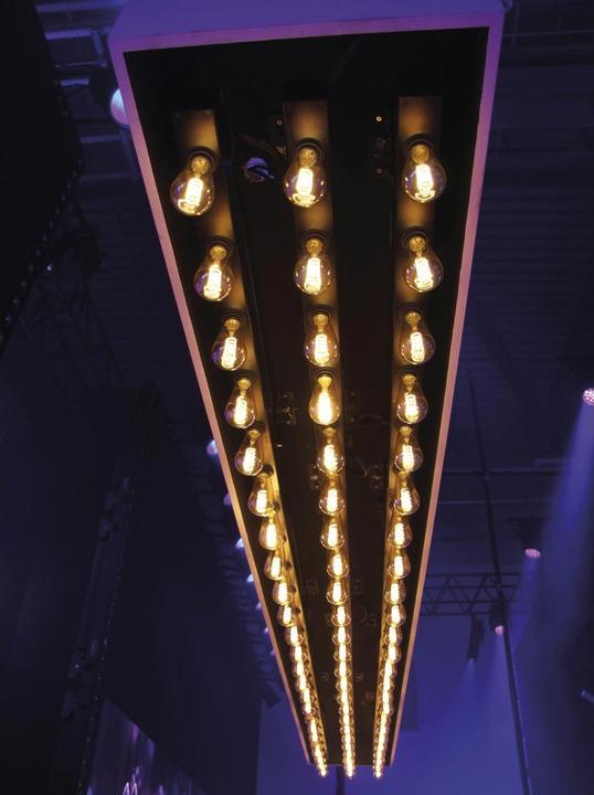 Produktbild Showtec Edison Bar E6 DMX LED dimmer with 6 x E27 Socket