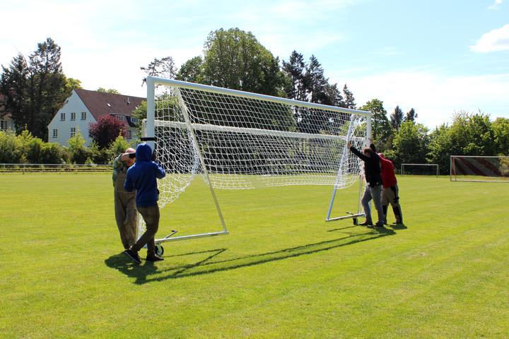 Image du produit Sport-Thieme But de football grand terrain avec arceau de filet rabattable et cadre au sol