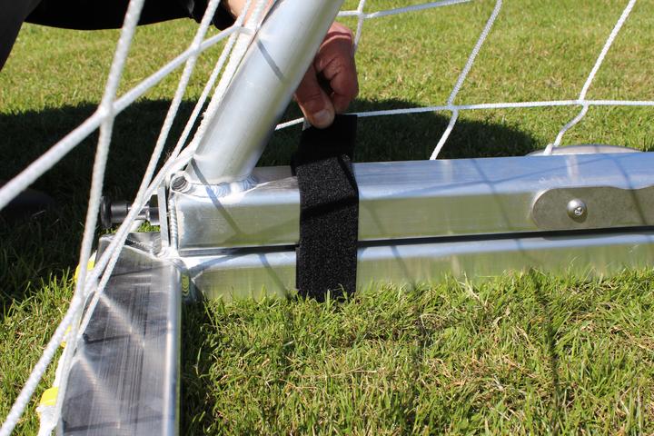 Image du produit Sport-Thieme But de football grand terrain avec arceau de filet rabattable et cadre au sol