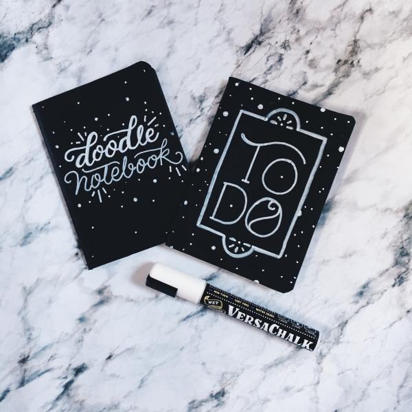 Immagine prodotto VersaChalk - Set di 4 pennarelli a gesso liquido bianco con punta da 3 mm (Bianco, 3 mm, 4 x)