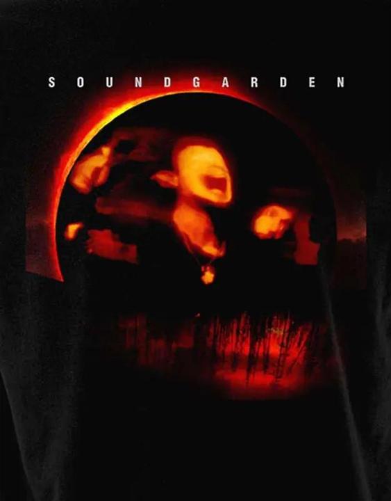 Actual product image Universal Textiles Superunknown TShirt (XL)