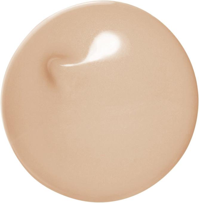 Actual product image Clarins Recharge Cushion Haute Tenue+ (No. 103 - Ivory)