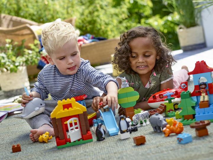 Immagine prodotto LEGO Città Una volta nel mondo (10805)