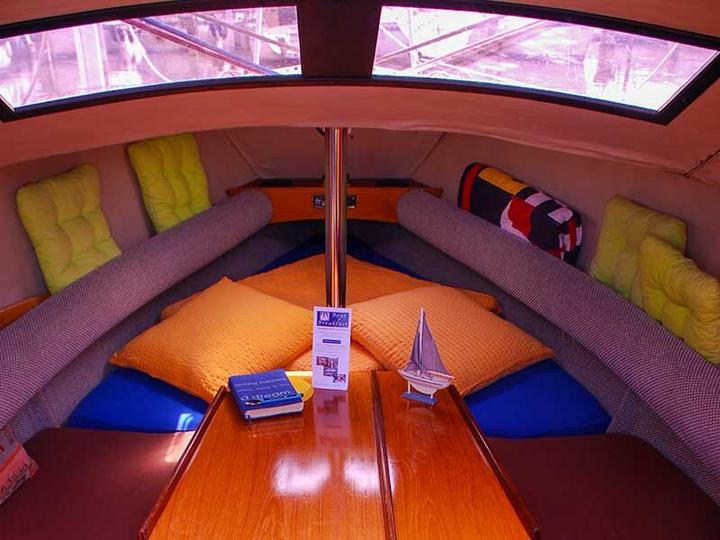 Produktbild Smartbox Eine Übernachtung mit der Familie auf dem Segelboot auf dem Genfer See (4 Pers.)