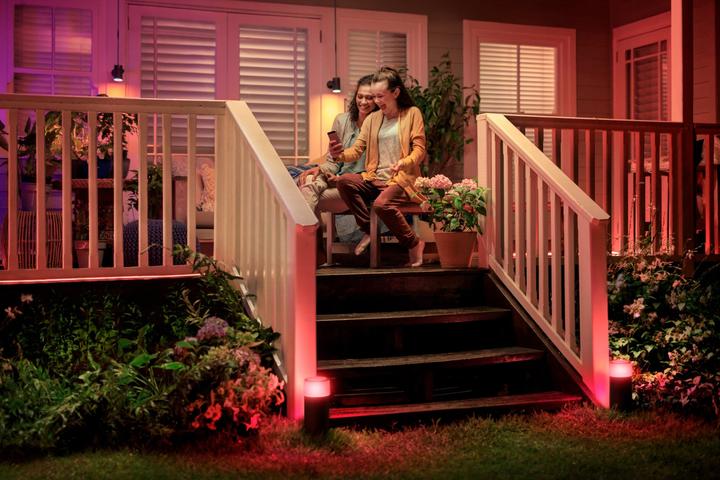 Produktbild Philips Hue Lily Basis (640 lm, IP65)