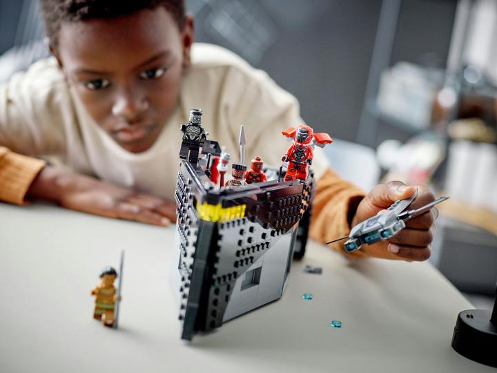 Actual product image LEGO Super Heroes - Black Panther: War on the Water (76214, LEGO Marvel)