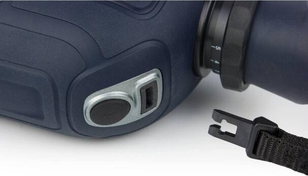 Actual product image Steiner Commander 7x50C with compass (7 x, 50 mm)