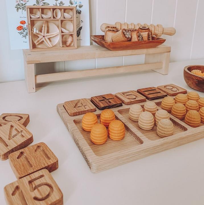 Produktbild Nordischkind Montessori Math Board (Deutsch, Französisch, Italienisch, Englisch)