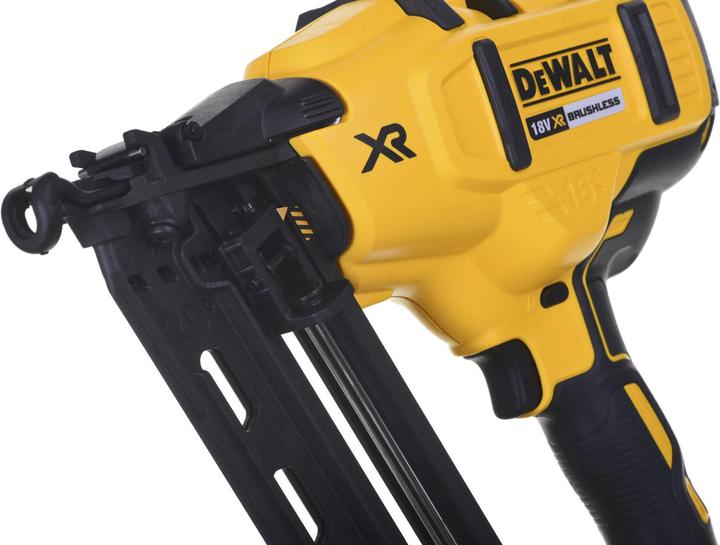 Actual product image DeWalt NAILER 18V 16Ga 32-63mm 2x5.0Ah BRUSHLES DCN660P2