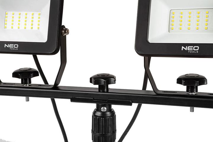 Image du produit Neo Reflector (2x50W SMD LED 9000lm dvigubas prožektorius ant 1,8 m trikojo) (8500 lm)