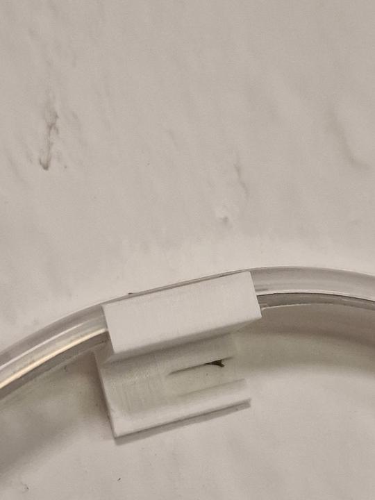 Actual product image Light Solutions Bracket for Hue Lightstrip V4 + Gradient 90° - 10pcs