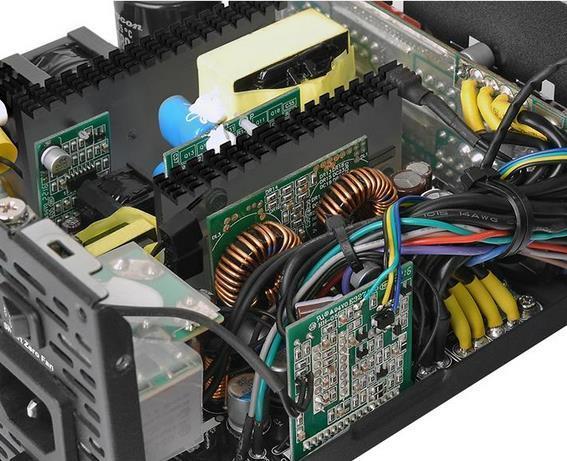 Actual product image Thermaltake Power supply Toughpower Grand RGB 750W PS-TPG-0750FPCGEU-R (750 W, Active, 140 mm) (750 W)