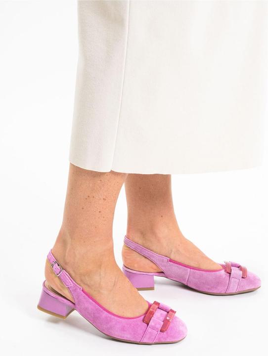 Actual product image Ara Pumps (39)