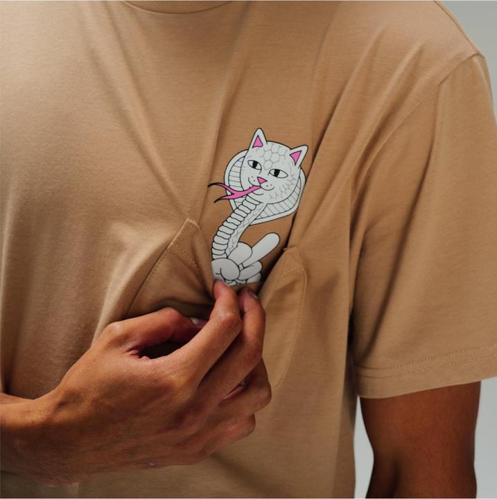 Immagine prodotto RipnDip Maglietta Cobra Nerm Pocket (XL)