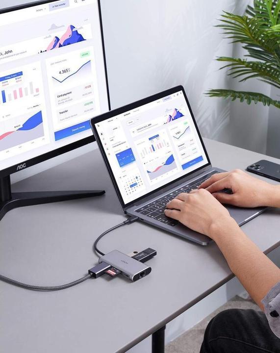 Actual product image Aukey CB-C91 Interface Hub 5000 Mbit/s Black (USB-C, USB-A, 8 Ports)
