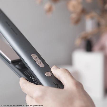 Actual product image Cecotec Hair Straightener 890 Titanium with Titanium Plates Temperature Setting 140-200 ºC Automatic Shutdow (Straightening iron)