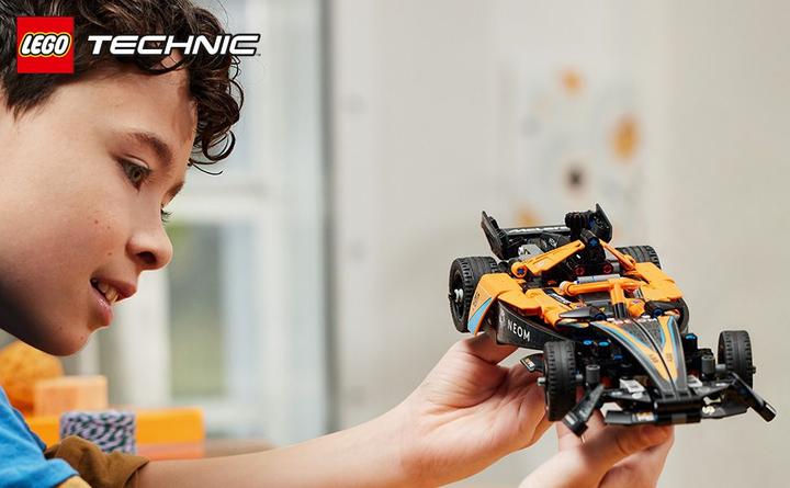 Produktbild LEGO NEOM McLaren Formula E Race Car (42169, LEGO Technic)