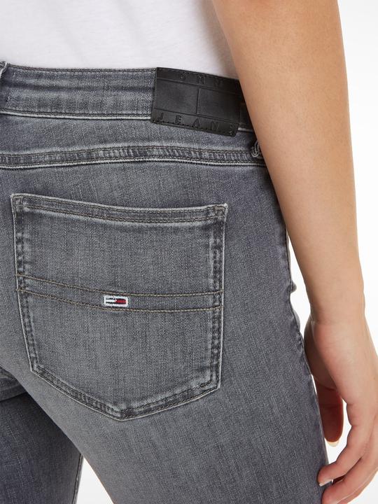 Actual product image Tommy Hilfiger SOPHIE LW SKN CE187 (W32/L32)