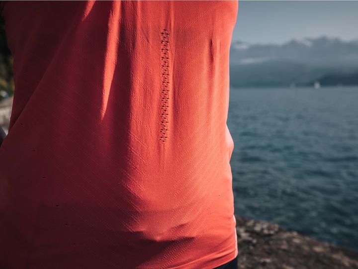 Image du produit Compressport Performance top femmes (M)