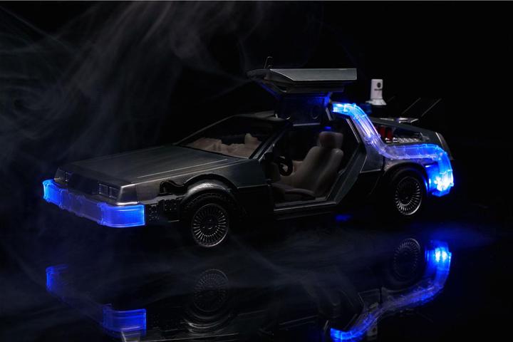 Produktbild Simba Time Machine Back to the Future 2 1:24