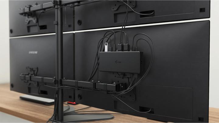Produktbild iTec Quattro Display (USB-C, 12 Ports)