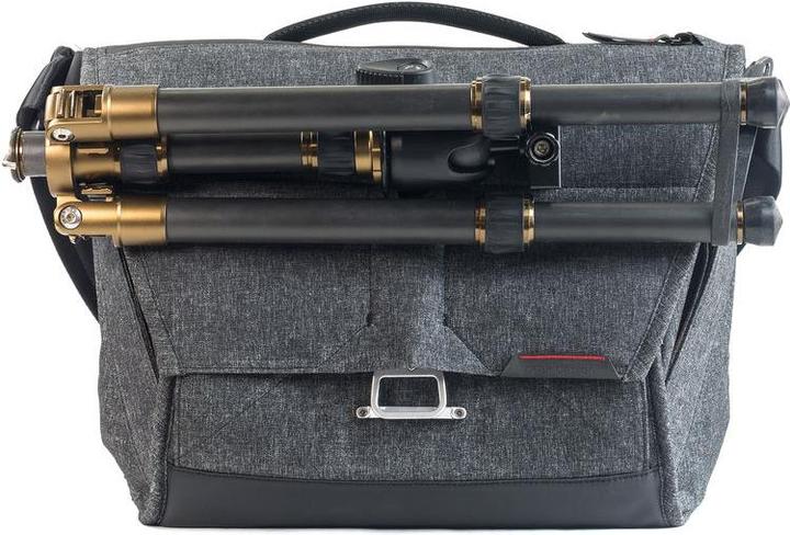 Image du produit Peak Design Everyday Messenger 13" Charcoal (Sac à bandoulière pour appareil photo)