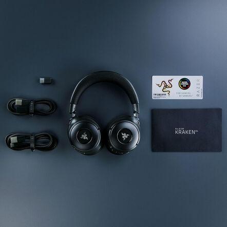 Actual product image Razer Kraken V4 (Wireless, Cable)