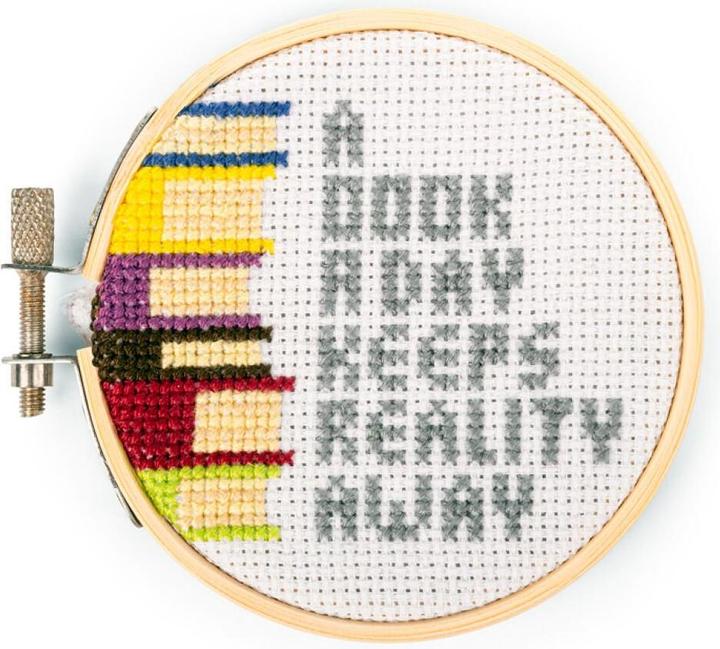 Produktbild Kikkerland - Books Mini Cross Stitch Embroidery - (GG271)