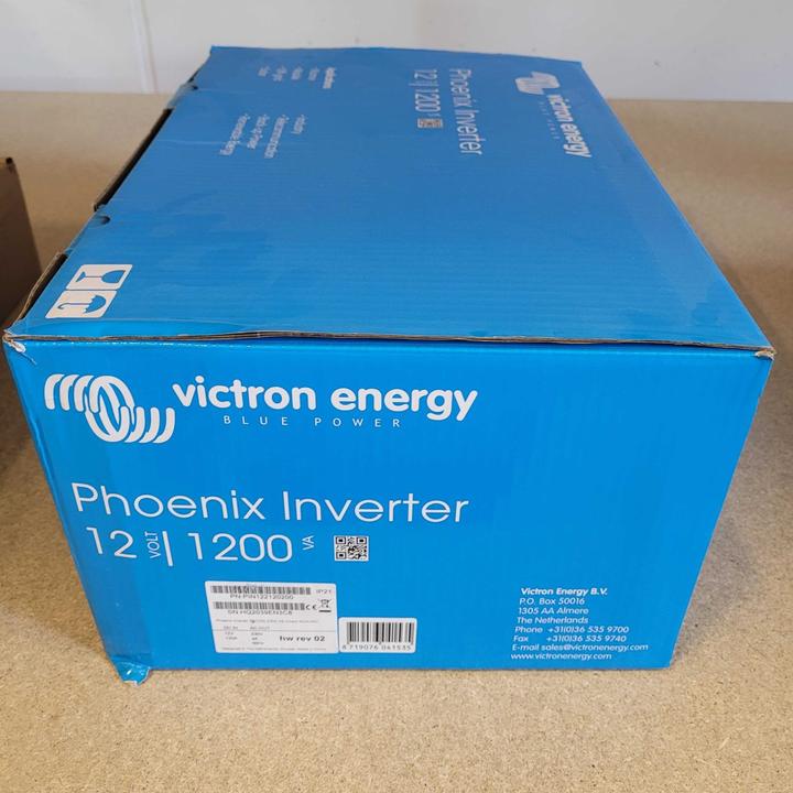 Produktbild Victron Energy Victron Phoenix 12/1200 Wechselrichter 230V 1000W VE.Direct Schuko B-ware